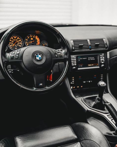 Bmw M5 E39 Interior, Bmw 318, E46 Sedan, E46 Coupe, Drive A Car, Bmw 320d, Old Mercedes, Bmw Interior, Bmw Motors