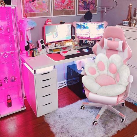 The perfect seat cushion for any gamer girl. #ad #amaonaffiliate Gamer Crafts, Paw Cushion, Gamer Ideas, Dorm Chairs, Gamer Baby, Gamer Decor, Anime Gamer, Gamer Chair, Chaise Gaming