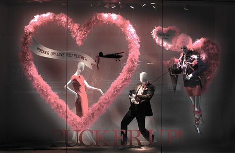 Valentines Window Display, Fashion Window Display, Vitrine Design, Windows Display, Decoration Vitrine, Fashion Displays, Store Window Displays, Visual Merchandising Displays, Window Display Design