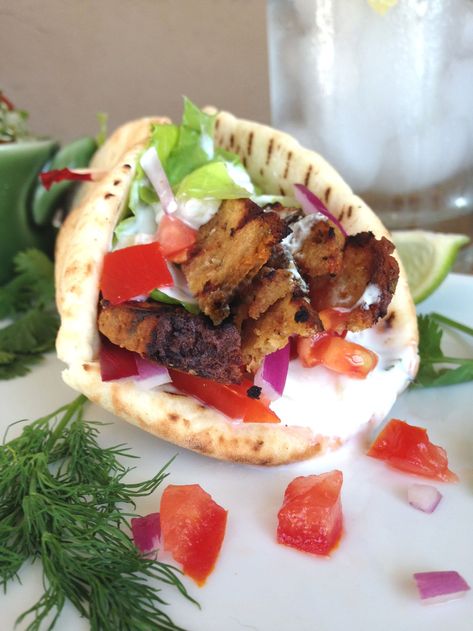 Vegan Gyros Recipe, Vegan Gyros, Homemade Seitan, Tofu Recipes Easy, Gyro Recipe, Holiday Meat Recipes, Tofu Recipes Vegan, Marinated Tofu, Tofu Recipe