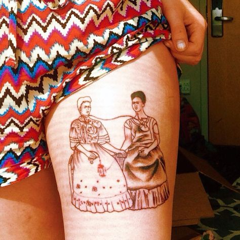 the two fridas tattoo The Two Fridas, Two Fridas, Frida Tattoo, Russian Tattoo, Dancing Art, History Tattoos, Cute Tats, Cambridge Ma, Badass Tattoos