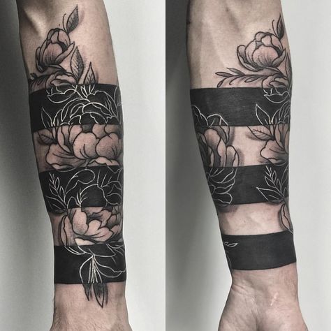 #peonytattoo #peonie #peonytattoo #tattoolifestyle #tatuaggiopeonie #tattooblackwork #blackworktattoo #tattoolike #tattooboy #tattooink… Tatuagem Masculina Pequena, Forearm Band Tattoos, Aesthetic Tattoos, Blackout Tattoo, Forearm Sleeve Tattoos, Forearm Tattoo Women, Geniale Tattoos, Arm Band Tattoo, Band Tattoo