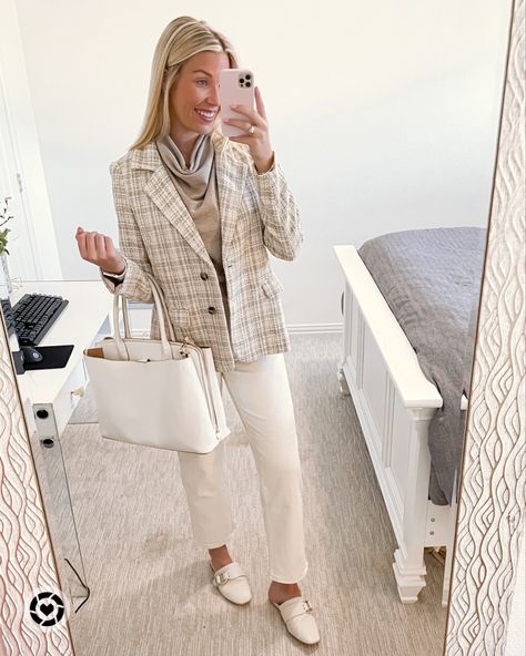 Plaid Blazer Outfit Women, Plaid Blazer Outfit, Womens Plaid Blazer, Womens Loafers, Blazer Outfits For Women, Cream Pants, Ladies Blazer, Blazer Outfit, Scoop Neck Top