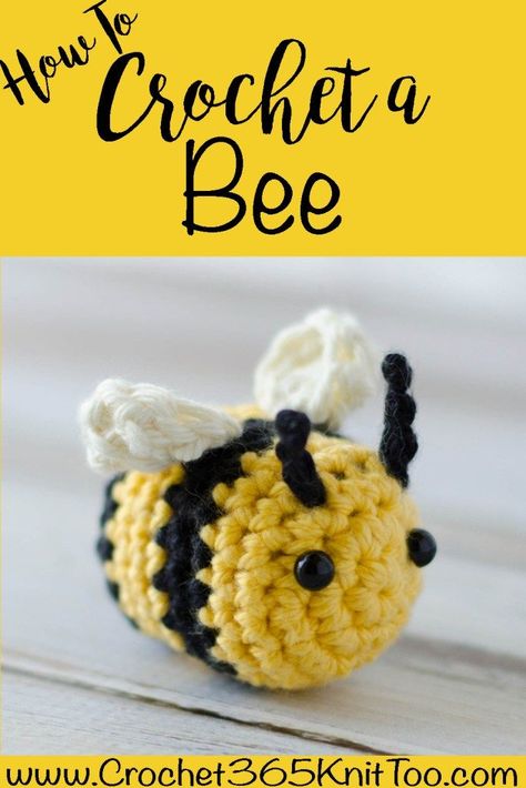 How to crochet a bee. #crochetbee #crochetbumblebee #crochetamigurumi Crochet Phone Cases, Bee Free, Popular Crochet, Crochet Bee, Haken Baby, Crochet Animal Patterns, Crochet Stitches Tutorial, Crochet Flower Patterns, Crochet Bunny