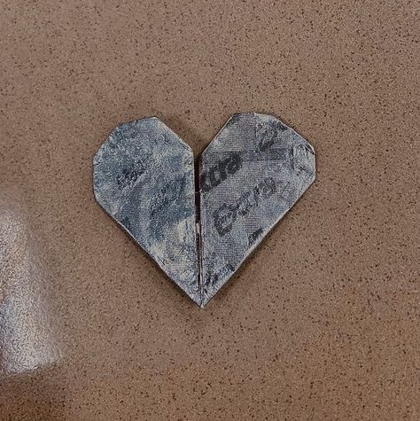 Paper Heart Aesthetic, Gum Wrapper Heart Aesthetic, Paper Hearts Aesthetic, Gum Wrapper Heart, Cupids Club, Wrapper Heart, Vision Board Project, Gum Wrapper, Weird Aesthetic