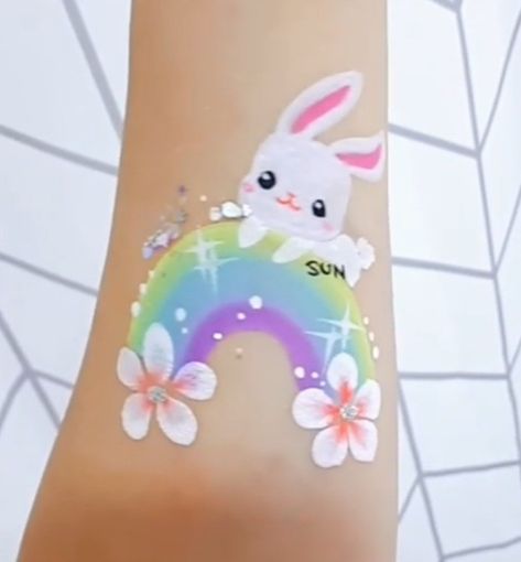 Face Painting Rabbit, Face Painting Bunny, Kawaii Face Paint, Rabbit Face Paint, Easter Face Painting, Bunny Face Paint, Easter Face Paint, Face Painting Unicorn, Easy Face Painting Designs