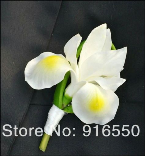 Iris buttonhole Iris Wedding Bouquet, Iris Wedding, White Iris, Wedding Boutonniere, Smen, Spring Wedding Flowers, Bouquet Ideas, Button Holes, Boutonniere Wedding