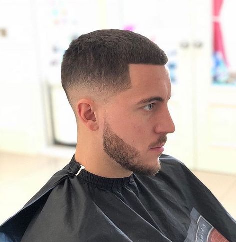 Shorthair Haircut Men, Low Fade Buzzcut, Short Hair Fade Men, Botak Fade, Eden Hazard Haircut, Benzema Haircut, Short Hair Fade, Makeover Aesthetic, Men Short Hair Fade