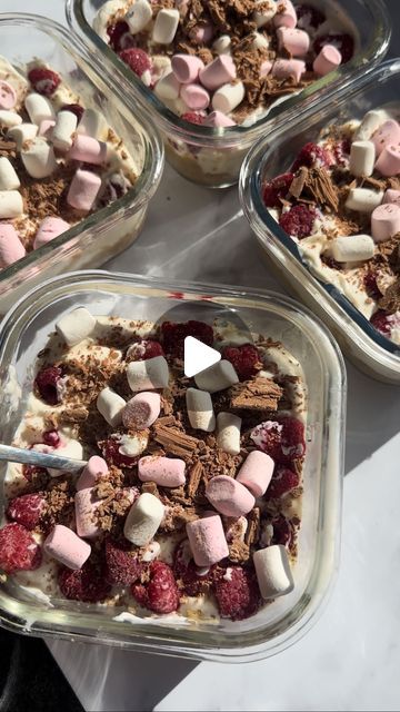 Overnight Weetbix Protein, Weetbix Overnight, Weetabix Recipes, Frozen Raspberries, Sunday Meal Prep, Food Homemade, High Protein Breakfast, School Food, Breakfast Meal Prep