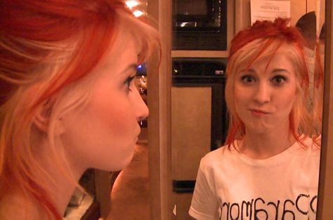 Hayley Williams 2008 #Orange & Blonde Hair Hayley Williams Blonde, Haley Williams Hair, Haley Williams, Hayley Paramore, Paramore Hayley Williams, Red Hair Inspo, Hayley Williams, Orange Hair, Paramore