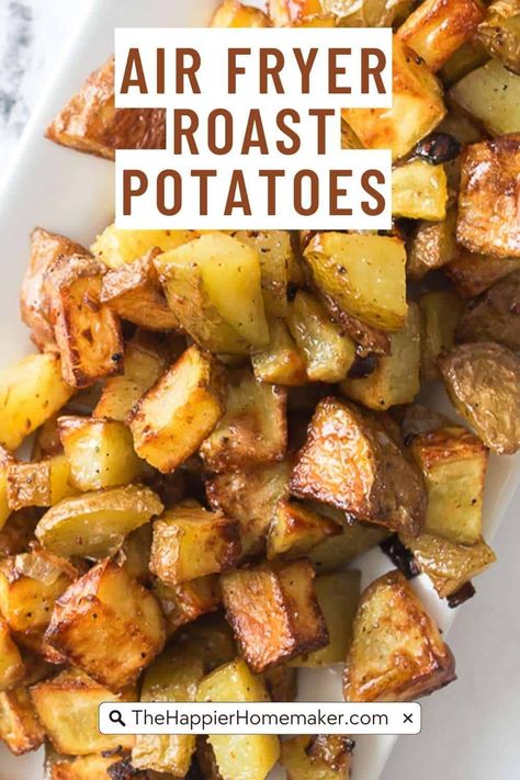 Air fryer roasted potatoes are the perfect blend of crispy exterior and light and fluffy inside. Seasoned to perfection with olive oil, garlic salt, and minced garlic, these potatoes are ready in just 15 minutes. Air Fryer Garlic Potatoes, Air Fryer Roasted Potatoes, Potatoes Air Fryer, Deep Fried Potatoes, Salted Potatoes, Yukon Potatoes, Air Fryer Cooking Times, Beef Hash, Olive Oil Garlic