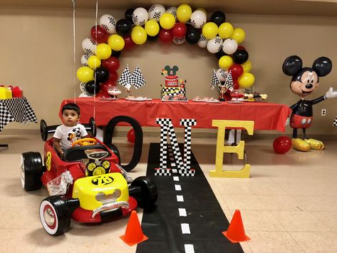 Mickey Roadster Racers Birthday, Mickey Roadster Racers, Mickey Mouse Birthday Theme, Baby First Birthday Themes, Mickey Birthday, First Birthday Themes, Mickey Mouse Birthday, Baby First Birthday, Birthday Theme