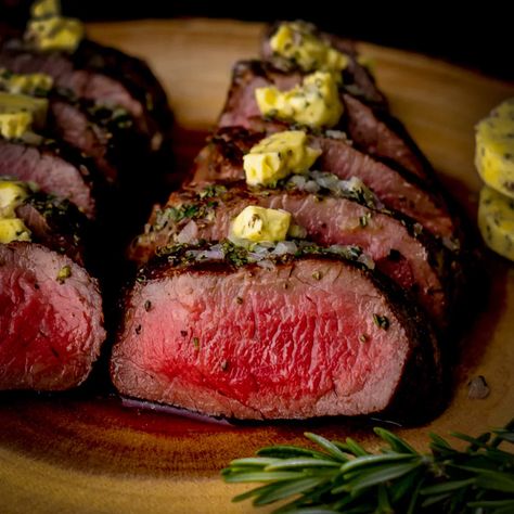 Sous vide is the perfect cooking method to cook this prized cut of meat to perfection. Topped with a flavorful herb butter, this recipe is sure to exceed your expectations! Elk Backstrap, Elk Tenderloin, Steak Sous Vide, Elk Burger, Venison Steak Recipes, Elk Steak, Cooking Tri Tip, Elk Recipes, Philly Cheese Steak Recipe