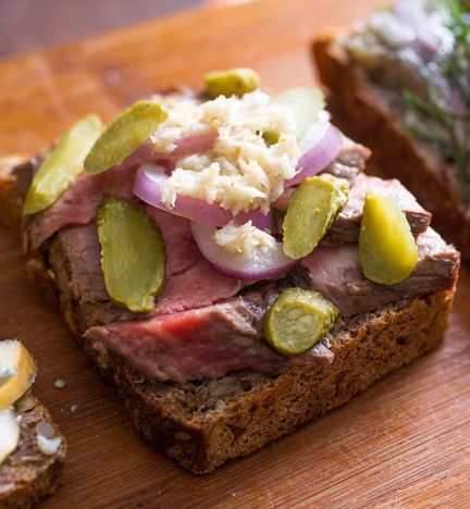 Roast Beef, Pickle, and Horseradish Smørrebrød (Danish Open-Faced Sandwich) Scandinavian Sandwiches, Finnish Sandwich, Danish Sandwiches, Danish Smorrebrod, Beef Pickle, Scandinavian Dishes, Open Faced Sandwich Recipes, Crunchy Pickles, Open Sandwiches