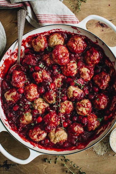 Christmas Eve Meatballs, Savory Cranberry Recipes, Recipes Using Cranberry Sauce, Cranberry Recipes Savory, Rosemary Meatballs, Cranberry Orange Meatballs, Thanksgiving Meatballs, Witchy Food, Christmas Meatballs