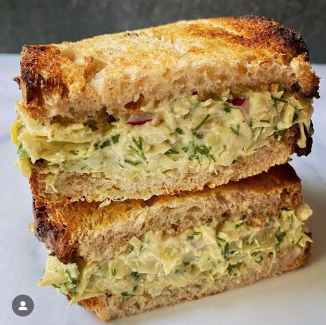 Chopped Artichoke Salad Sandwich – Lisa's Project: Vegan Fall Vegetarian Sandwich, Sweet Potato Sandwich Recipes, Cold Veggie Sandwich, Vegetable Sandwich Ideas, Vegan French Dip Sandwich, Broccoli Sandwich Recipes, Artichoke Sandwich Recipes, Vegan Deli Sandwich, Spinach Sandwich Recipes