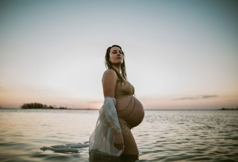 Water Maternity Pictures, Lake Maternity Pictures, Water Maternity Photos, White Maternity Gown, Mommy And Me Photography, Lifestyle Maternity Photography, Moody Beach, Makeup Recommendations, Maternity Photography Beach