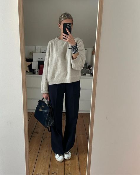 mum_mode_and_surgery on Instagram: "Bonne journée 🫶🏻 Pull (old) @louloustudio_paris Pantalon @nube__paris Baskets @goldengoose Sac vintage @hermes Foulard @dior" Winter Inspo, Vintage Hermes, Basic Outfits, Minimalist Fashion, Fashion Inspiration, Surgery, Black Pants, Baskets, Dior