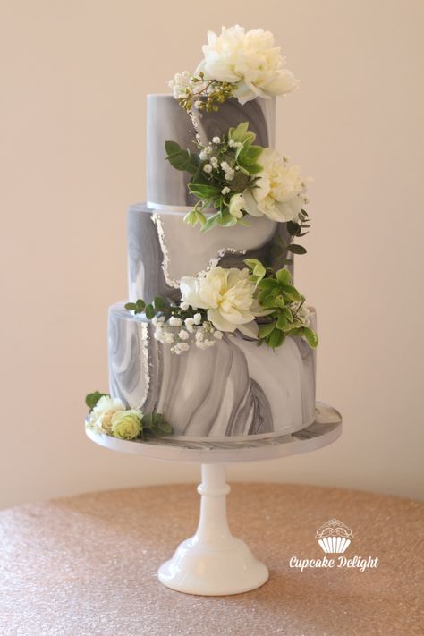 Wedding Cake Marble, Wedding Cake With Fresh Flowers, Gray Wedding Cake, Cake With Fresh Flowers, 18th Cake, Mini Wedding Cakes, Fresh Flower Cake, Luxury Wedding Cake, Themed Wedding Cakes