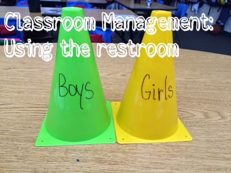 Restroom Management In The Classroom, Washroom Sign Out Classroom, Classroom Bathroom Management, Classroom Bathroom, Washroom Sign, School Bathroom, Behaviour Management, Beginning Of Year, Desk Sign