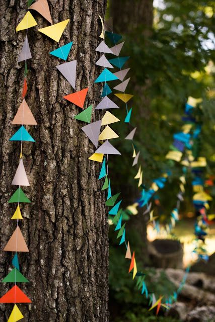 Nature Inspired Birthday Party, Treehouse Birthday Party Ideas, Nature Walk Birthday Party, Birthday Party In The Woods, Nature Bday Party Ideas, Birthday In The Woods, Outdoor First Birthday Party Decorations, Outside First Birthday Party, Birthday Party Yard Decor