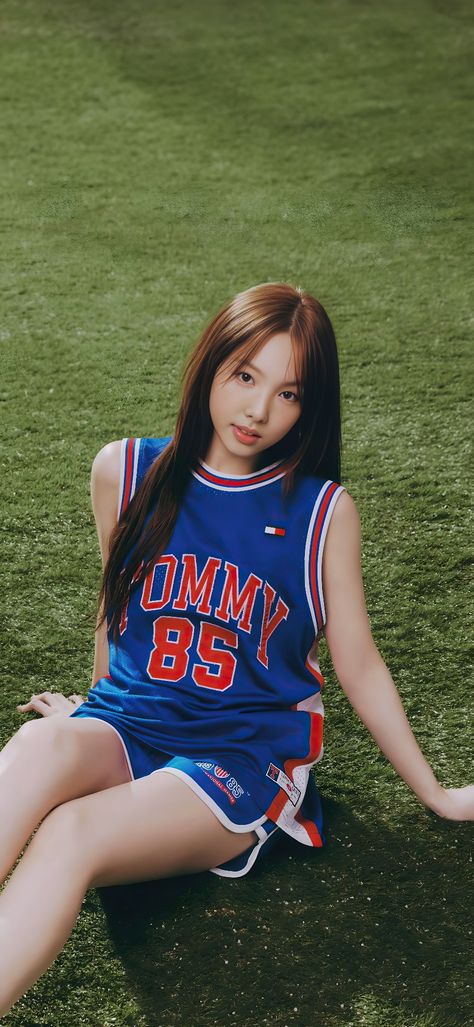 #NAYEON Wallpaper  #TWICE #NAYEONWALLPAPERS Im Nayeon Wallpaper, Nayeon Foto, Lovely Twice, Nayeon Twice Wallpaper, Wallpaper Nayeon, Nayeon Wallpapers, Nayeon Wallpaper, Twice Wallpaper, Bias Kpop