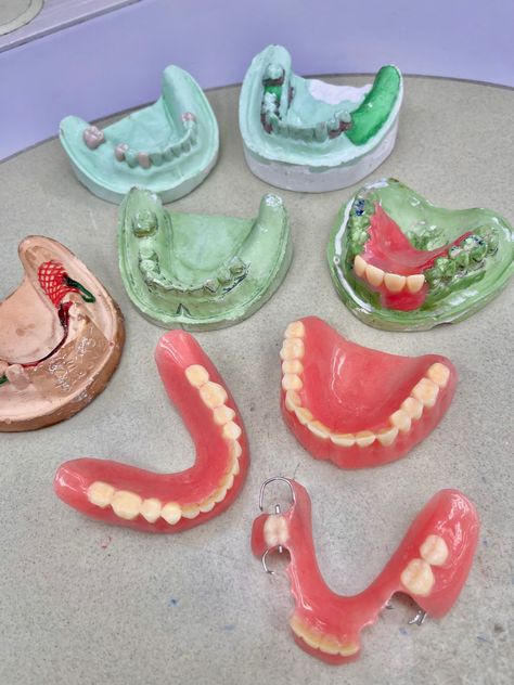 Dentistry dental student prosthodontics teethdental school Florkofcows Icons, Dental Design Interior, Dream Life Goals, Dentistry Student, Dental Technician, Dental Design, Dental Laboratory, Dental Art, Dental School