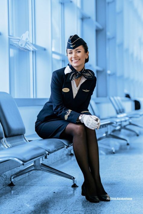 Aeroflot Stewardess, Hostess Uniform, Flight Attendant Costume, Air Hostess Uniform, Flight Girls, Stewardess Uniform, Airline Uniforms, Flight Attendant Fashion, Flight Attendant Uniform