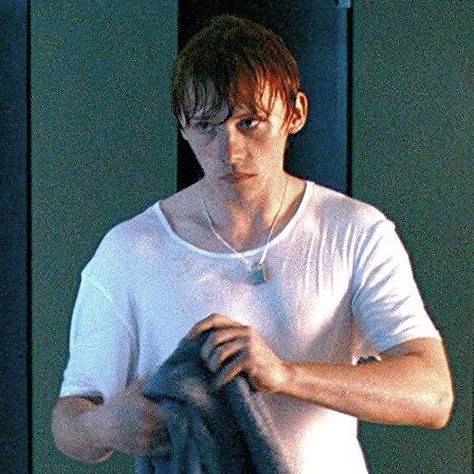 Rupert Grint Cherrybomb, Rupert Grint 2023, Rupert Grint Shirtless, Rupert Grint Ron Weasley, Sunshine Bear, Weasley Harry Potter, Ron And Harry, Ronald Weasley, Harry Potter Ron