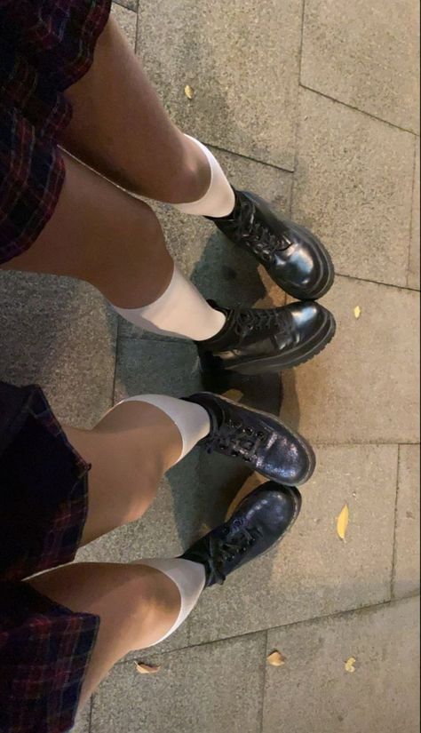 Tory And Darcy, Boarding School Aesthetic, Zodiac Academy, Hate School, Prep School, White Socks, Rory Gilmore, Boarding School, Academia Aesthetic