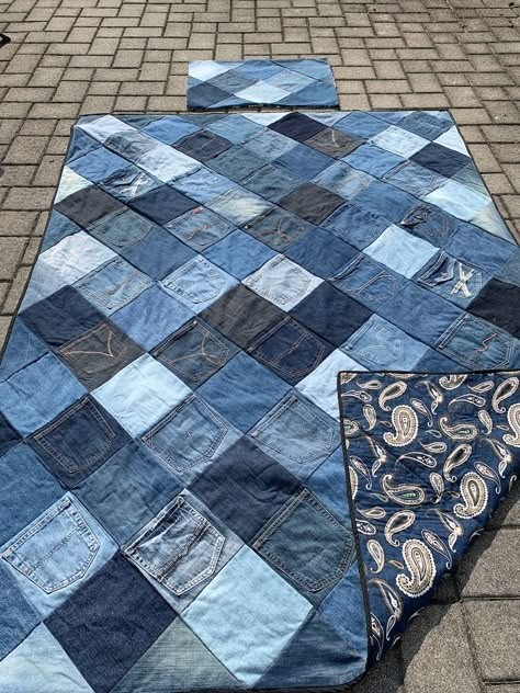 American Dream Jean Quilt & Sham W/ Varied Flannel Backings EVERY QUILT UNIQUE - Etsy Jean Quilt Ideas Simple, Jean Blanket Ideas, Levi Quilt Patterns, Denim Blanket Diy Old Jeans, Jean Quilts Patterns Recycled Denim, Jean Quilt Patterns, Quilt Jeans, Jean Quilt Ideas, Denim Quilt Ideas