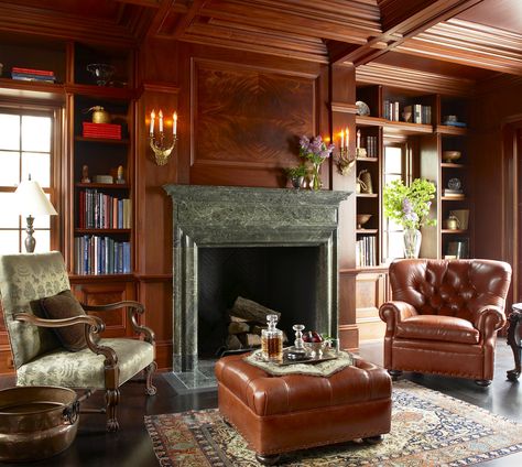 Mahogany wood paneling, built-in bookshelfs, and a grand marble fireplace create a intimate library in the Holly Circle house by Oak Hill Architects. Traditional Home Offices, Office With Fireplace, Traditional Home Office, Library Living Room, Boston Design, Vintage Living Room, Traditional Living, Traditional Living Room, A Living Room