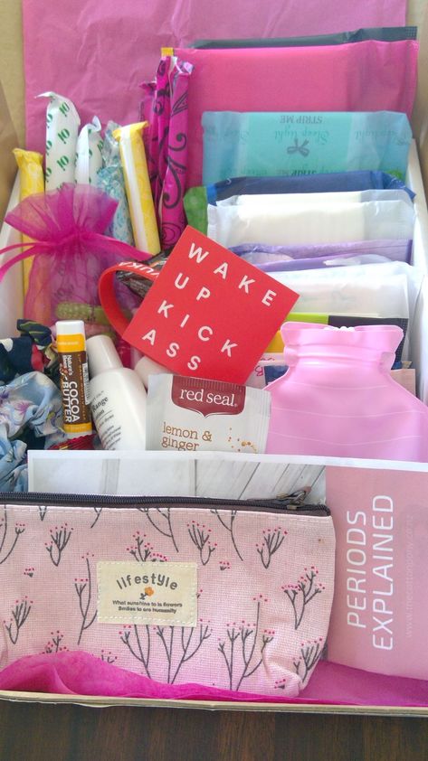 Period Box Ideas, Period Care Package, Period Pack, Period Essentials, Period Package, Girl Survival Kits, Emergency Kit For Girls, Period Party, Period Box