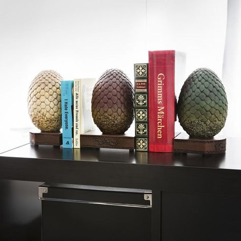 Set of 3 Game of Thrones Dragon Egg Bookends Sala Nerd, Dragon Bedroom, Game Of Thrones Decor, Dragon Room, Geek Home Decor, Nerdy Decor, Nerd Decor, Castle Medieval, Nerd Room