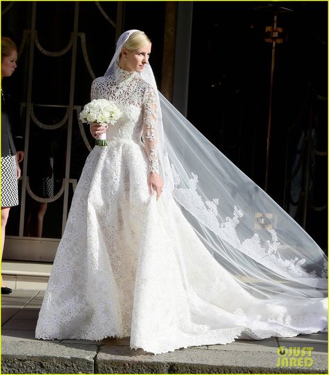 Nicky Hilton Wedding, Valentino Wedding Dress, Hilton Wedding, Celebrity Bride, Valentino Gowns, British Wedding, Celebrity Wedding Dresses, Nicky Hilton, Royal Wedding Dress