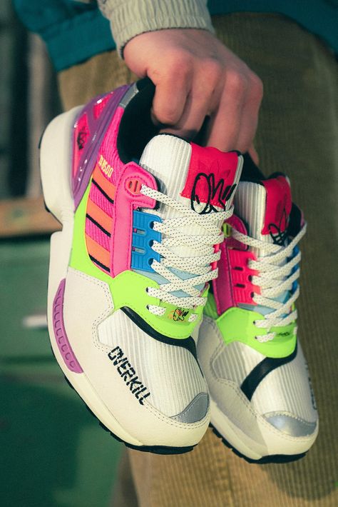 Adidas Zx 8000, Shoe Cover, Adidas Trefoil, Adidas Zx, Adidas Outfit, Shoe Covers, Painted Shoes, Pull Off, Neon Yellow