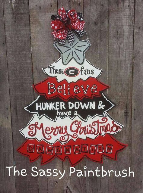 Georgia Bulldogs Decor, Ga Football, Sport Art Projects, Georgia Bulldawgs, Bulldog Decor, Uga Bulldogs, Georgia Dawgs, Ga Bulldogs, Bulldog Christmas