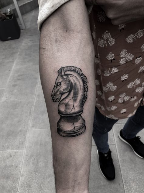 Chess Knight Tattoo Design, Chess Piece Knight Tattoo, Knight Tattoo Chess, Horse Chess Piece Tattoo, Chess Horse Tattoo, Chess Tattoo Ideas For Men, Knight Chess Piece Tattoo, Chess Knight Tattoo, Chess Tattoo Design