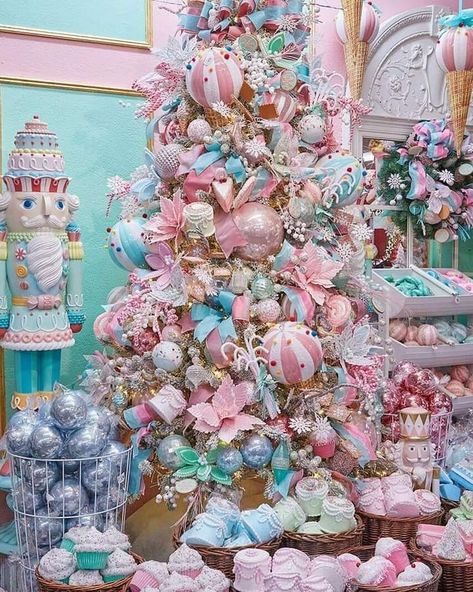 Pink Candy Christmas, Plum Christmas, Pink Christmas Tree Decorations, Christmas Bedroom Decor, Whimsical Christmas Tree, Whimsical Christmas Decor, Candy Christmas Tree, Whimsical Christmas Trees, Peppermint Christmas