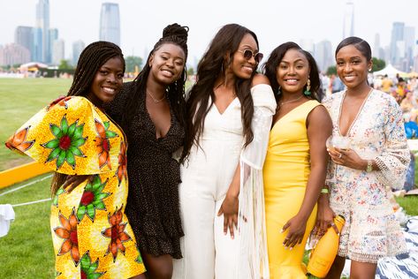 Every Stylish Look At The 12th Annual Veuve Clicquot Polo Classic - Essence Polo Match Attire Women, Polo Match Outfits For Women, Polo Match Outfit, Classic Essence, Derby Attire, Veuve Clicquot Polo Classic, Match Outfits, Womens Group, Polo Match