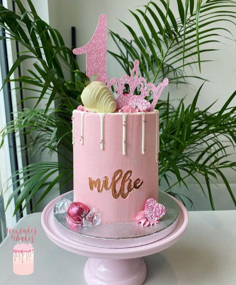 Princess Drip Cake, Princess Cake Two Tier, Pink Cake White Drip, Pink And Gold Drip Cake, Princess Sprinkle Cake, Beautiful Birthday Cakes, Cake Inspo, Beautiful Birthday, Drip Cake