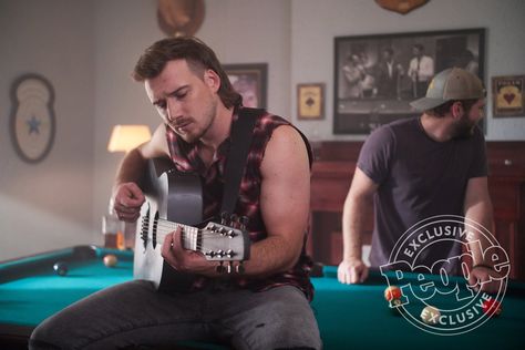 Morgan Wallen  drawn to his new single Whiskey Glasses Morgan Wallen Whiskey Glasses, Southern Boys, Country Music News, Best Country Singers, No Boys Allowed, Best Country Music, Country Music Lyrics, Florida Georgia Line