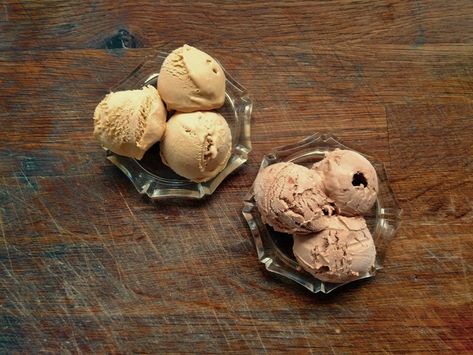 Malt Ice-Cream | Time To Cook - Online Malt Loaf, Sweet Bakes, Focaccia Recipe, Great British Bake Off, Caramel Cake, Ice Cream Popsicles, Best Ice Cream, Ice Cream Machine, Home Baking