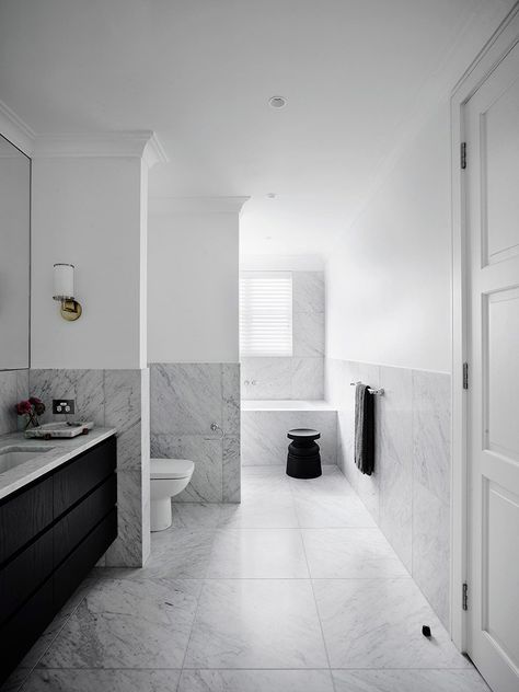 ROSE BAY HOUSE - Greg Natale Luxury Apartment Bathroom, Tubs Ideas, Apartment Bathroom Design, Greg Natale, Bathroom Apartment, Australian Interior Design, Steam Showers Bathroom, Bay House, Luxury Apartment