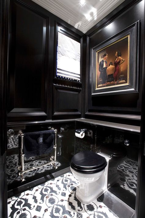 Gothic Bathroom, Art Deco Bathroom, Goth Home Decor, Dark Interiors, Dream Bathrooms, Bathroom Style, Black Bathroom, Eclectic Home, White Decor