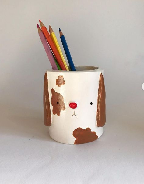 Porcelain Pens, Pottery Cafe, Ceramic Sculpture Figurative, Simple Canvas Paintings, Clay Diy Projects, Cute Clay, Ceramics Projects, Diy Clay Crafts, Cute Mugs