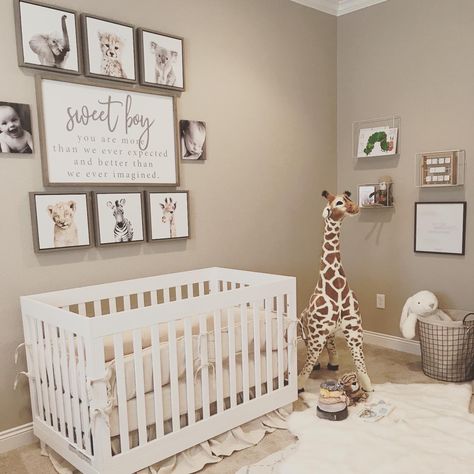 Gender Neutral Nursery Cribs & Toddler Beds, Small Safari Nursery, Nursery Ideas Paint, Giraffe Theme Nursery, Baby Boy Nursery Animal Theme, Nursery Ideas Jungle Theme, Safari Baby Boy Nursery, Simple Gender Neutral Nursery Ideas, Safari Toddler Room Boys