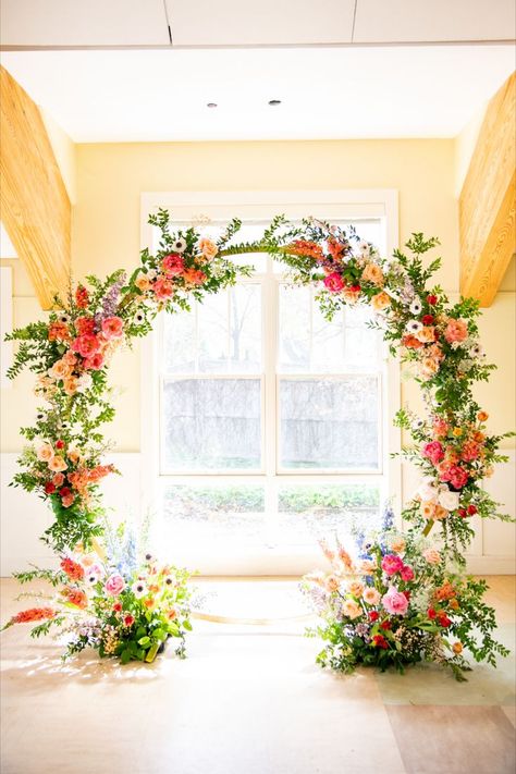 Pastel Flower Backdrop Wedding, Garden Party Wedding Altar, Inexpensive Wedding Arch Ideas, Wedding Arch Flowers Bright Colors, Flower Themes For Weddings, Wedding Floral Archway, Flower Alter Wedding Floral Arch, Wildflower Floral Arch, Bridal Arch Flowers