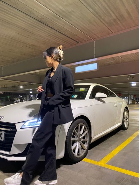 Car Park Aesthetic Photoshoot, Underground Parking Photoshoot, Car Pics Instagram Baddie, Carpark Photoshoot, Car Park Photoshoot, Park Shoot, Park Photoshoot, Ig Poses, Aesthetics Fashion