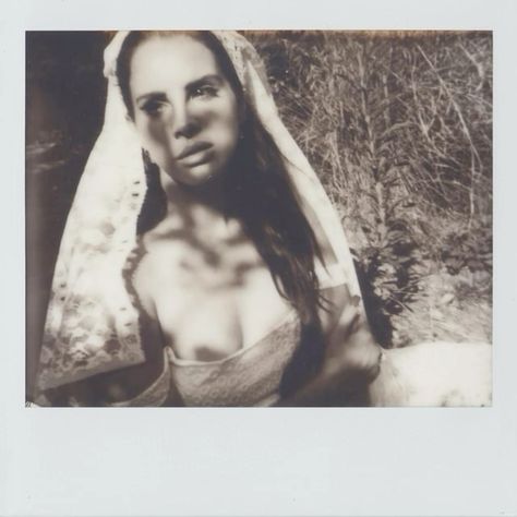 Lana del Rey polaroids photographed by Francesco Farrozzini, during the shooting of the Ultraviolence music video in Portofino, Italy (2014) Invincible Comic, Lana Del Rey Love, Lana Del Rey Vinyl, Lana Rey, Elizabeth Grant, Mazzy Star, Brooklyn Baby, Sofia Coppola, Lana Del Ray